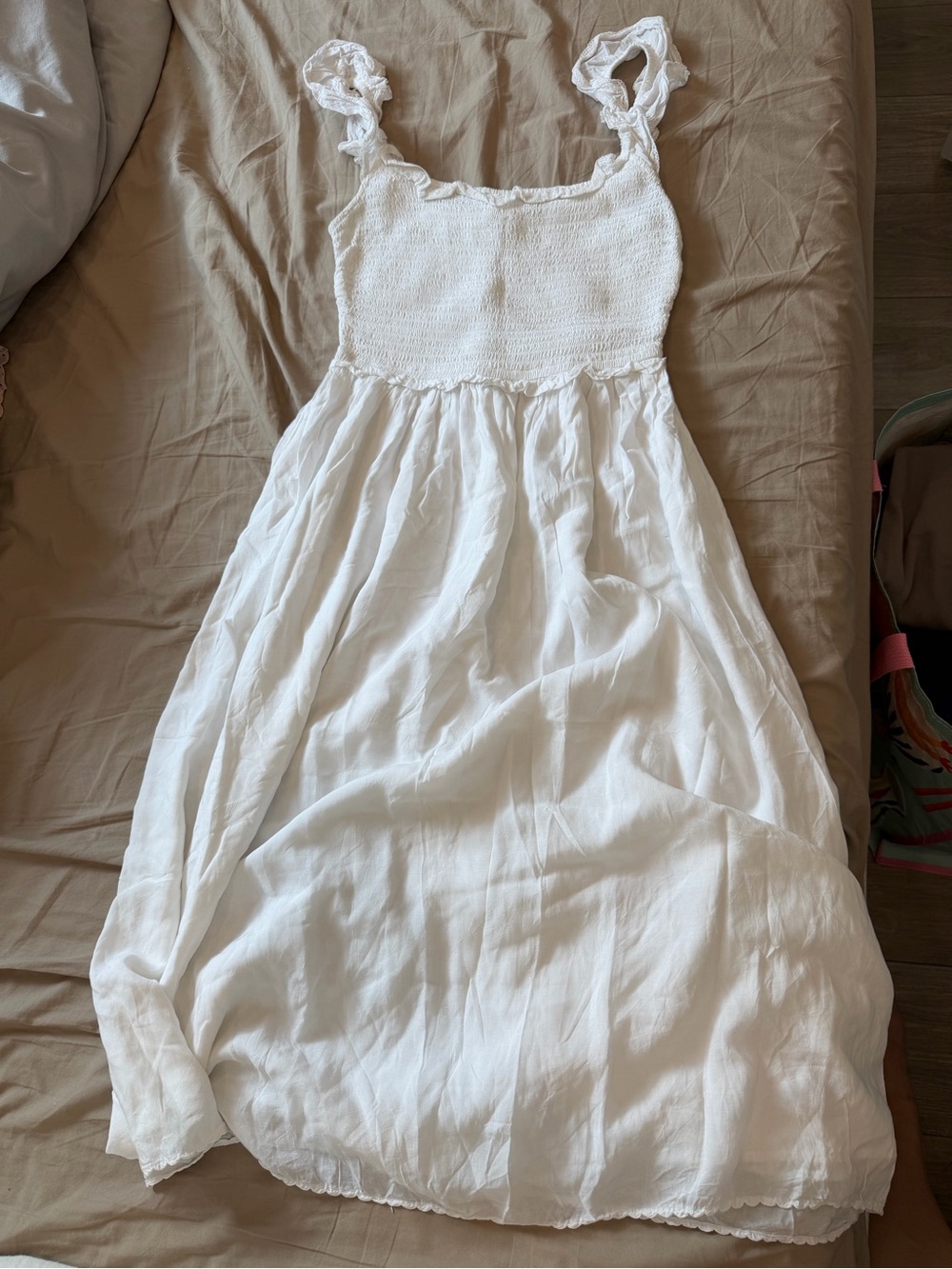 White Smocked Sundress with Ruffled Straps Wilfred - Picture 2 of 3